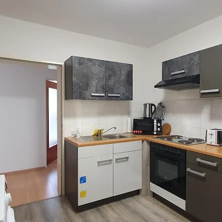 Kleine In Ruhiger Lage Apartment