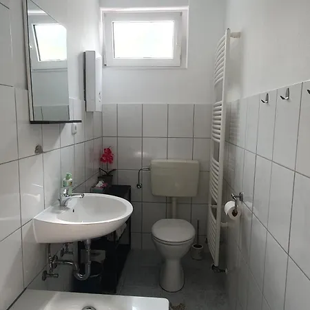 Appartement Kleine In Ruhiger Lage