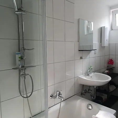 Kleine In Ruhiger Lage *