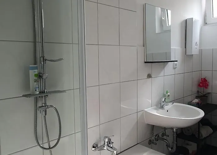 Kleine In Ruhiger Lage *